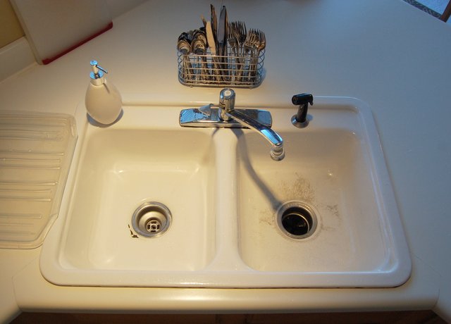 Kitchen sink detail