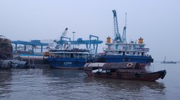 River traffic on the Pearl River in Huangpu