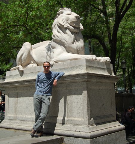 Jaeger with the New York Public Library lion