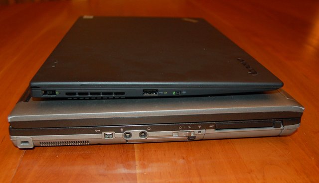 Freya (Thinkpad X1 Carbon) and Portico (D830)