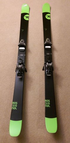 Rossignol Smash 7 skis