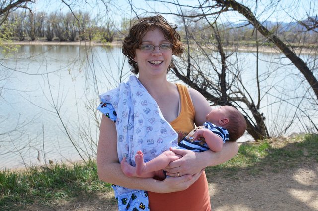 Kiesa holds Julian at Twin Lakes