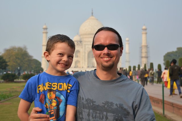 Calvin and Jaeger at the Taj Mahal