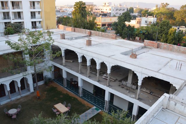 Courtyard and second-floor construction at the Rajasthan Palace Hotel