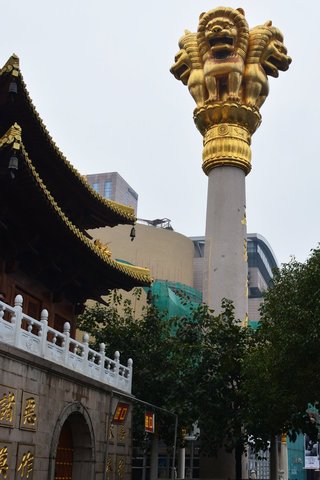 Lion column outside Jing'an Temple