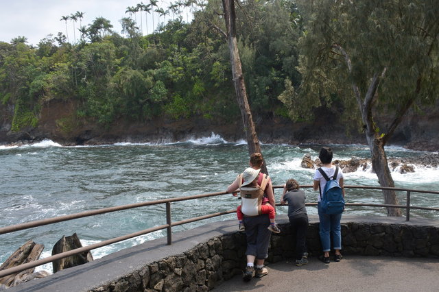 Kiesa, Julian, Calvin, and Sasa look at the ocean