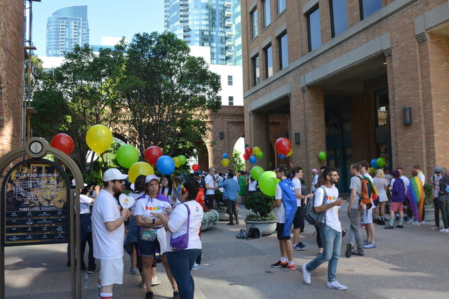 Googlers get ready for Pride