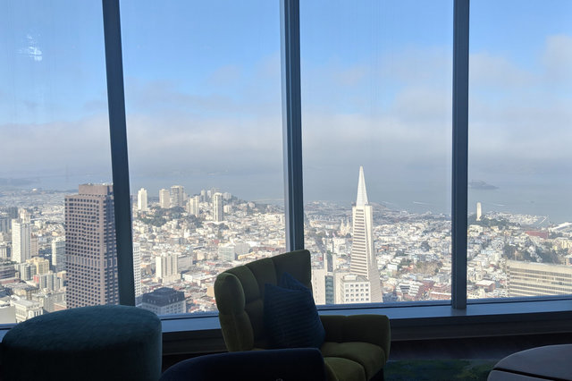 Looking down on BofA and Transamerica from the top of Salesforce Tower