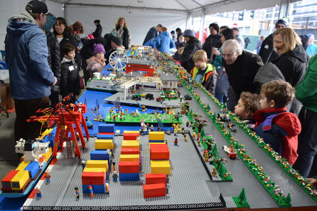 Lego model of the Alaskan Way boulevard