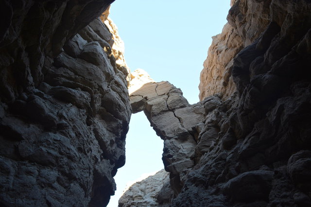 Rocks hanging over The Slot