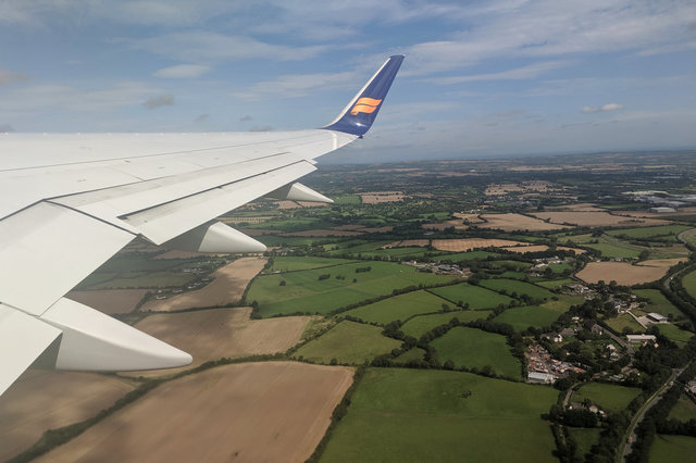 TF-ISL flies over the Irish countryside