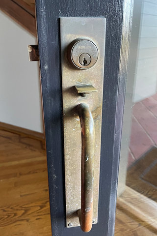 Exterior door handle at Nanna Ct