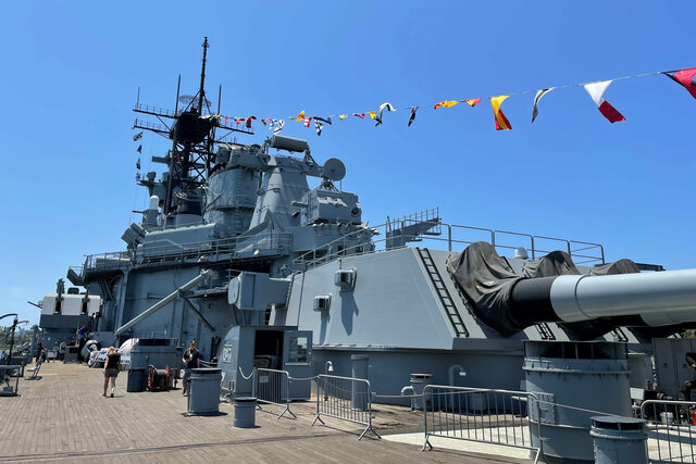 USS Iowa 16-inch gun turret number 3