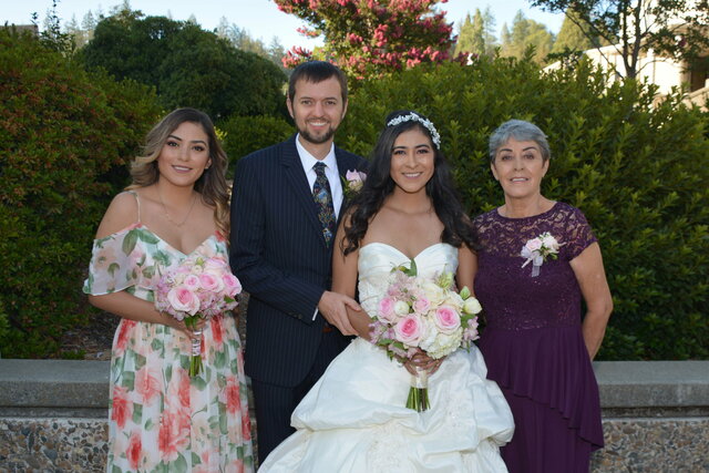 Diana, Willy, Vero, Vero's mom