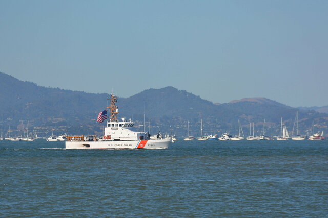 Coast Guard cutter Hawksbill patrols Fleet Week