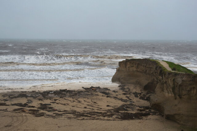 Waves breaking on Seabright Beach