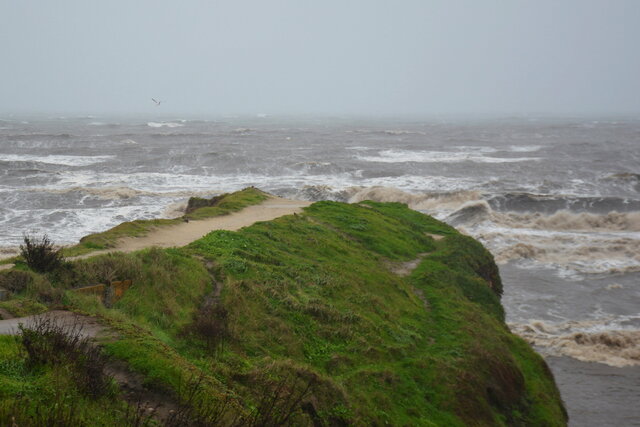 Waves breaking off Cliff Drive