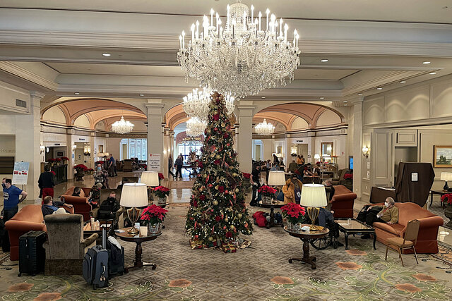 Lobby at the Omni Shoreham Hotel