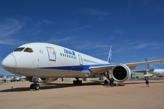 N787EX 787 Dreamliner prototype in ANA colors