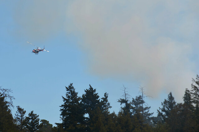 N495DF Calfire Bell EH-1H arrives at the DeLaveaga Fire