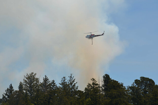 N495DF over the DeLaveaga Fire