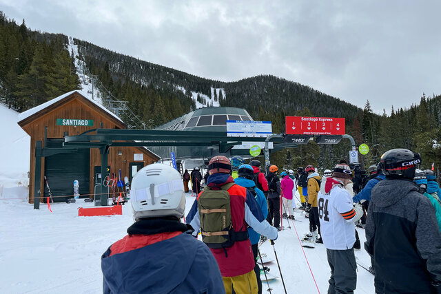 Waiting for the Santiago Express lift at Keystone