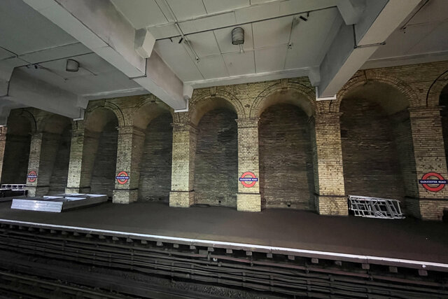 Empty platform 3 at Gloucester Road