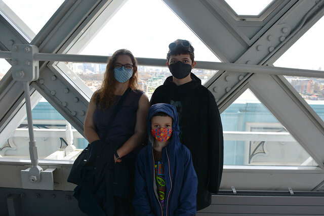 Kiesa, Julian, and Calvin on the Tower Bridge