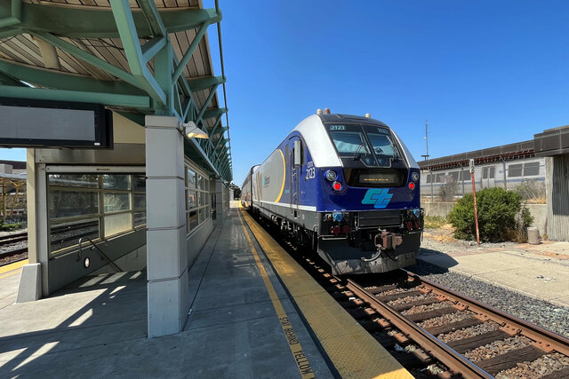 Caltrans locomotive #2123 pulls out of Richmond