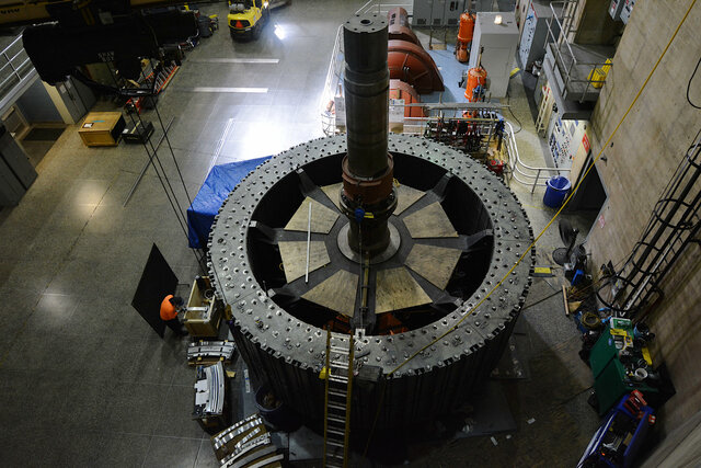 Generator shaft being retrofitted