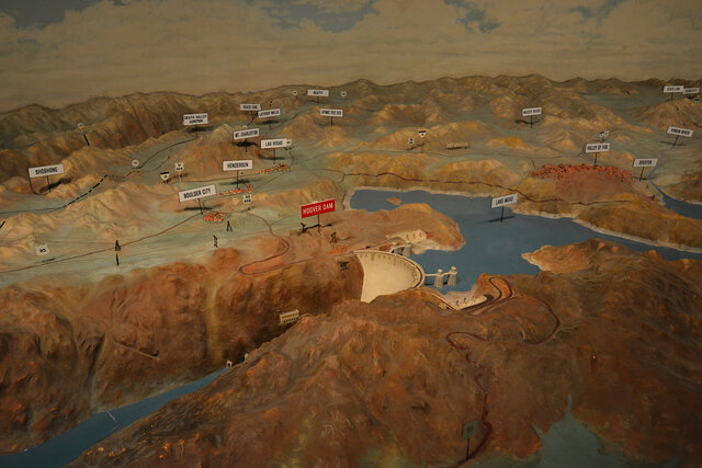 Model of Hoover Dam and Lake Mead