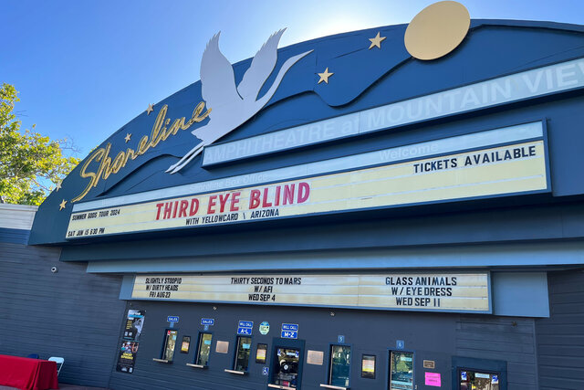 Third Eye Blind on the marquee at Shoreline Amphitheatre