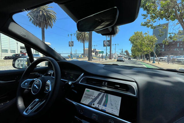 Inside a Waymo on the Embarcadero