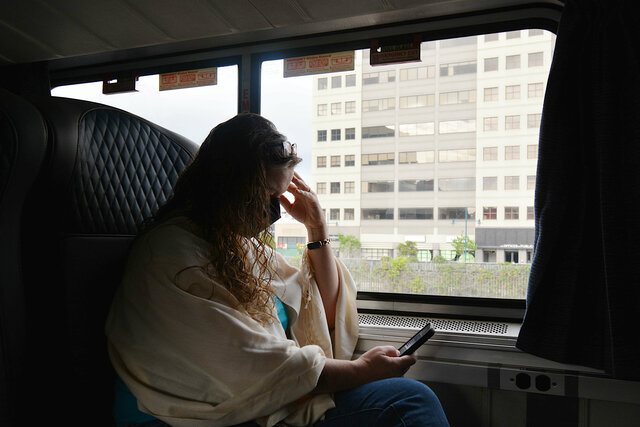 Kiesa in the California Zephyr departing Emeryville