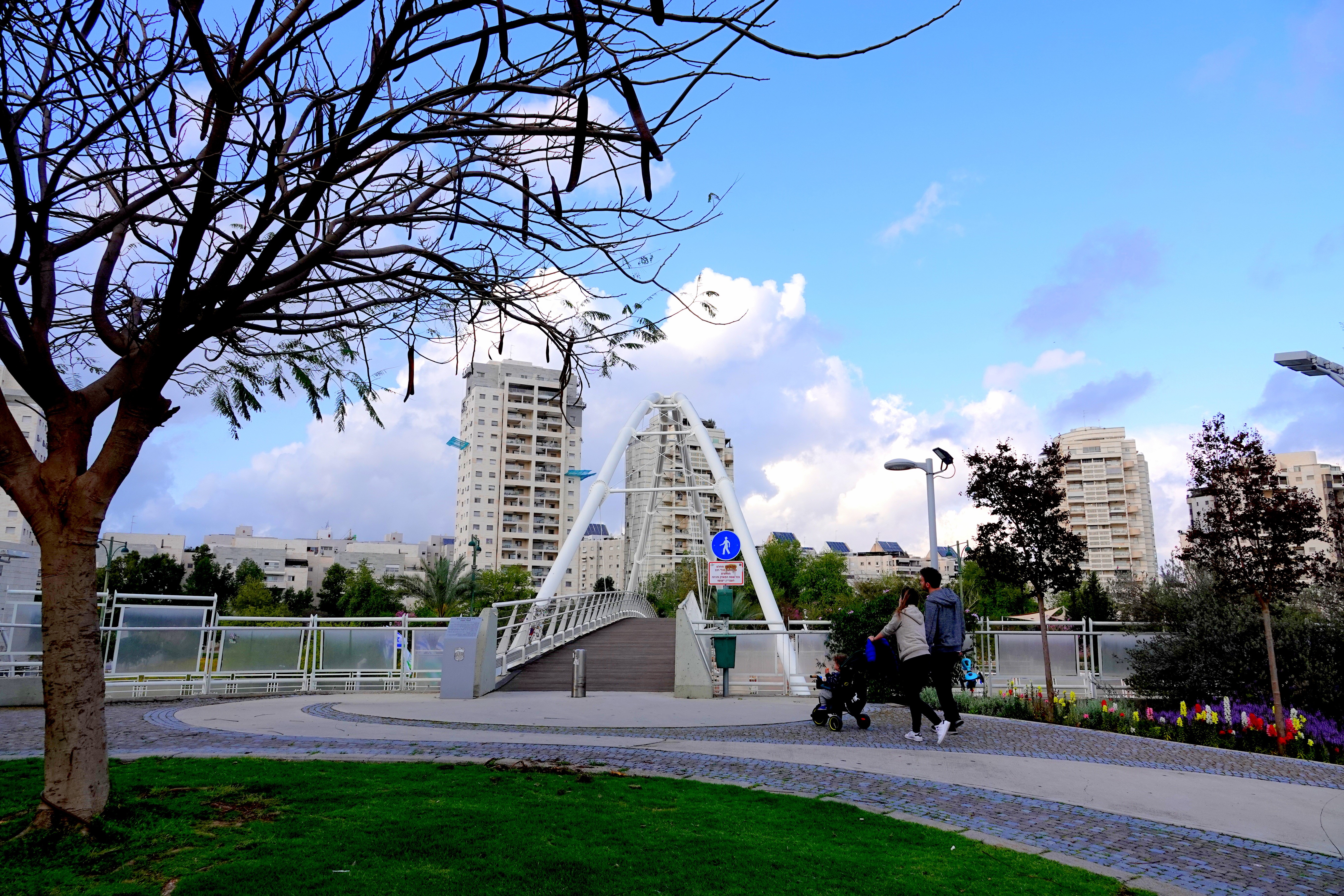 ימי הקורונה בגבעתיים ורמת-גן דרך העדשה של איציק רובין || תערוכת צלומים