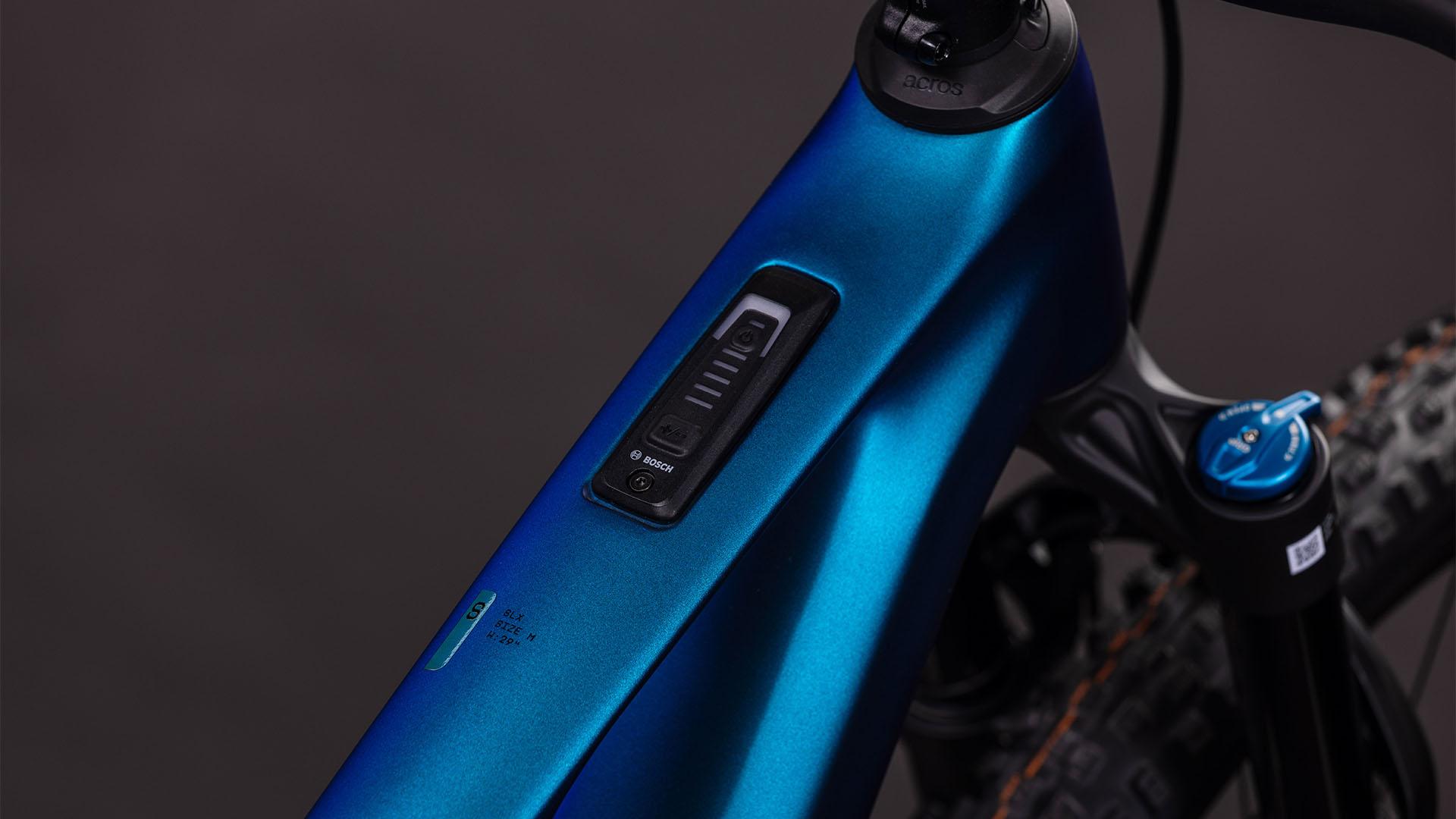 CUBE AMS HYBRID ONE44 C:68X 2026