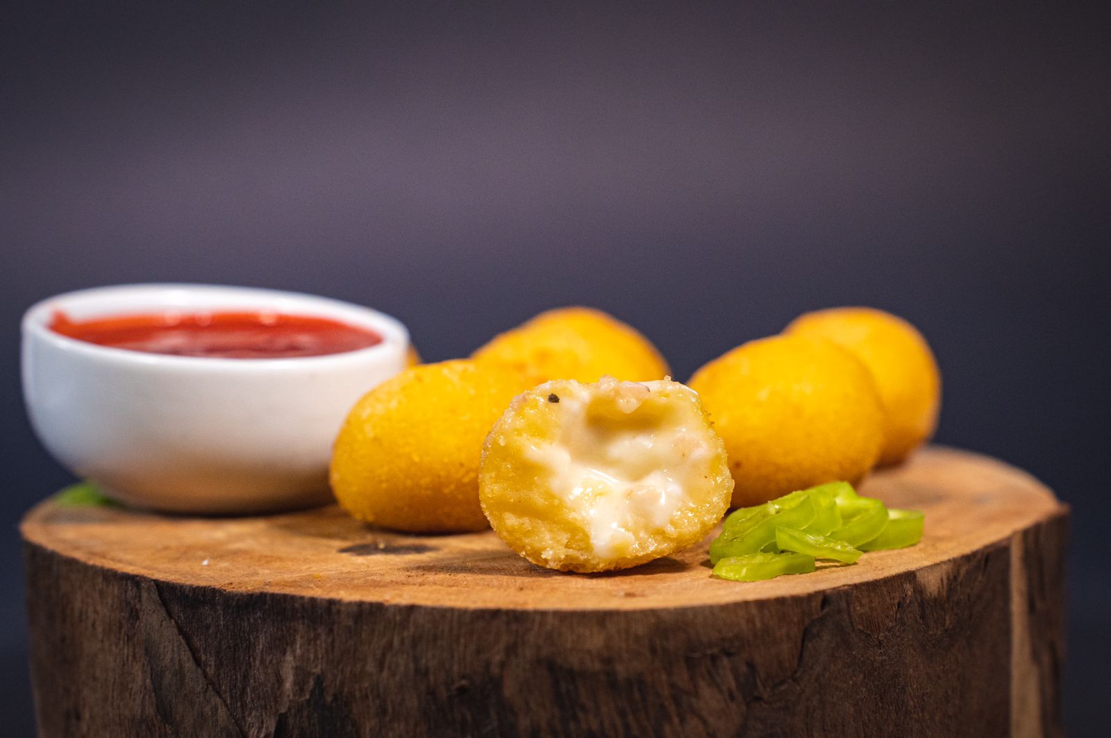 BOA COMPRA BOLINHA 4 QUEIJOS KG