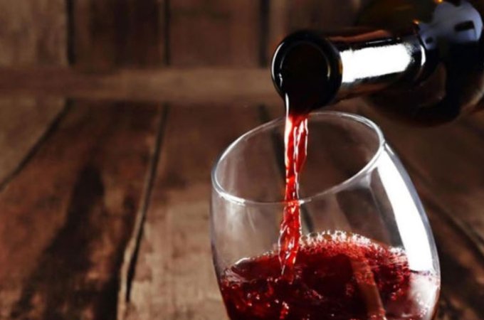 Complexo com Estrutura e Carácter