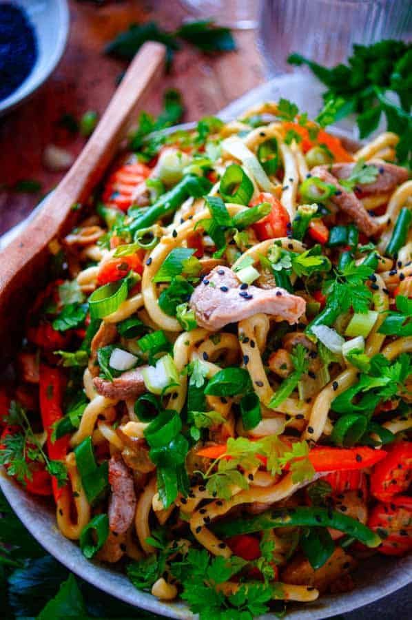 Noodles with pork tenderloin and curry sauce