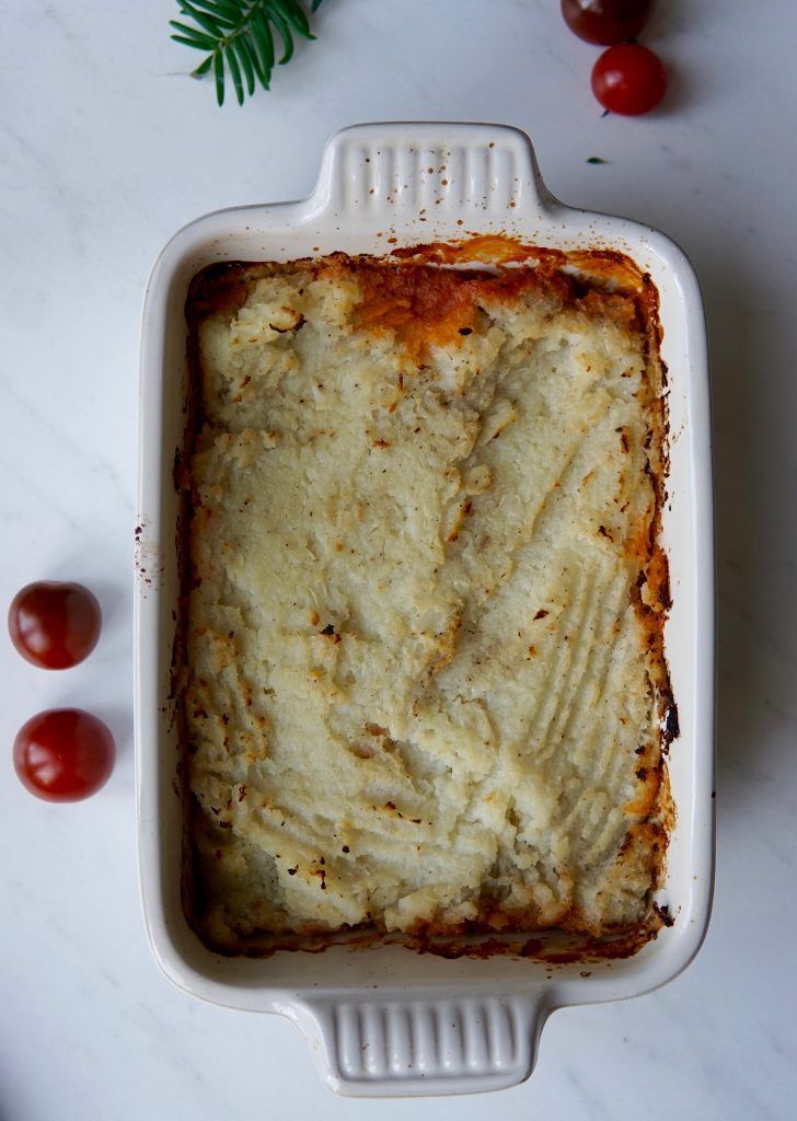 Casserole with minced meat and cauliflower