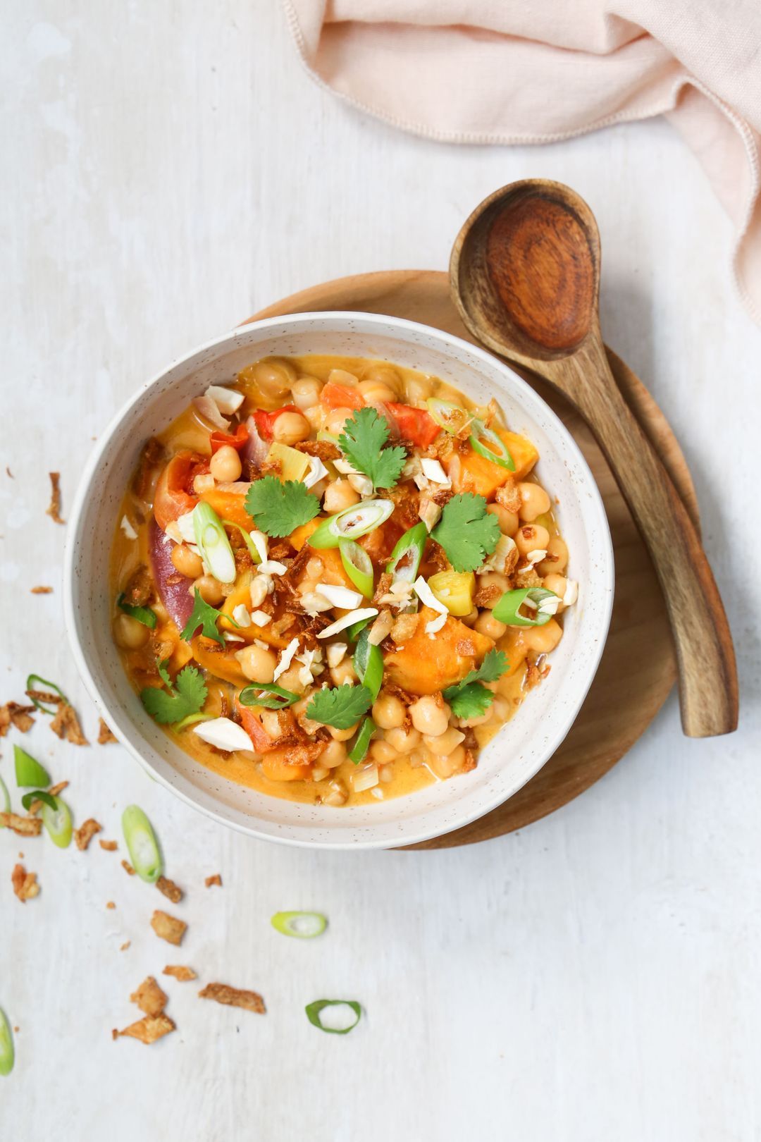 Red curry with sweet potato and chickpeas