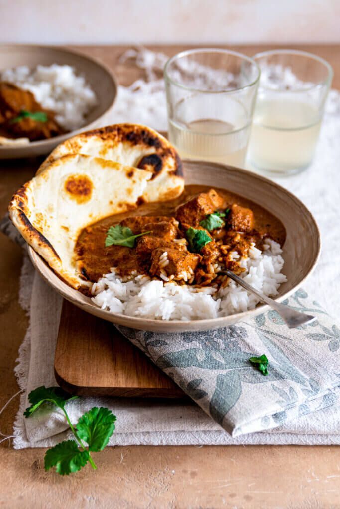 Butter Chicken With Rice And Naan