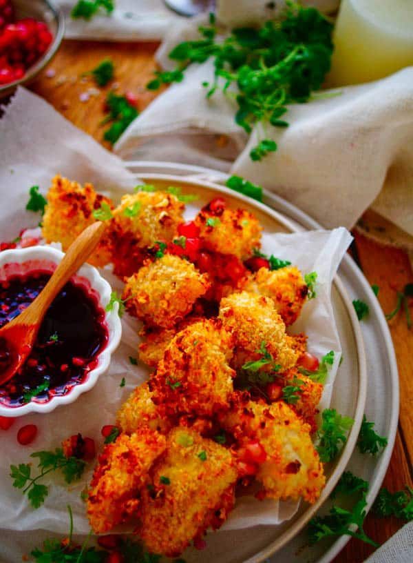 Chicken nuggets with popcorn