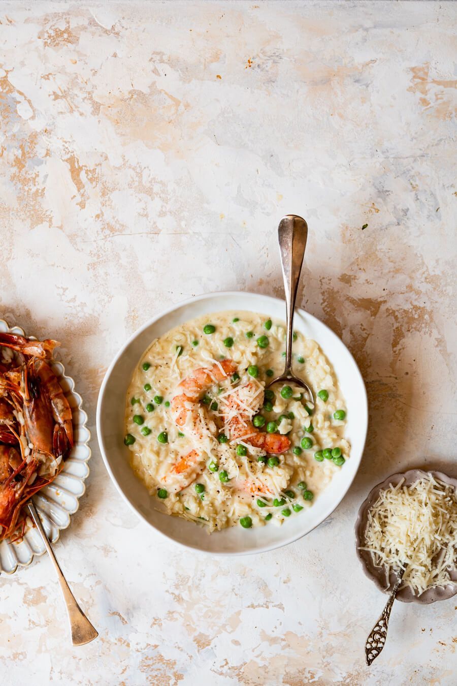 Summer risotto with shrimp and peas