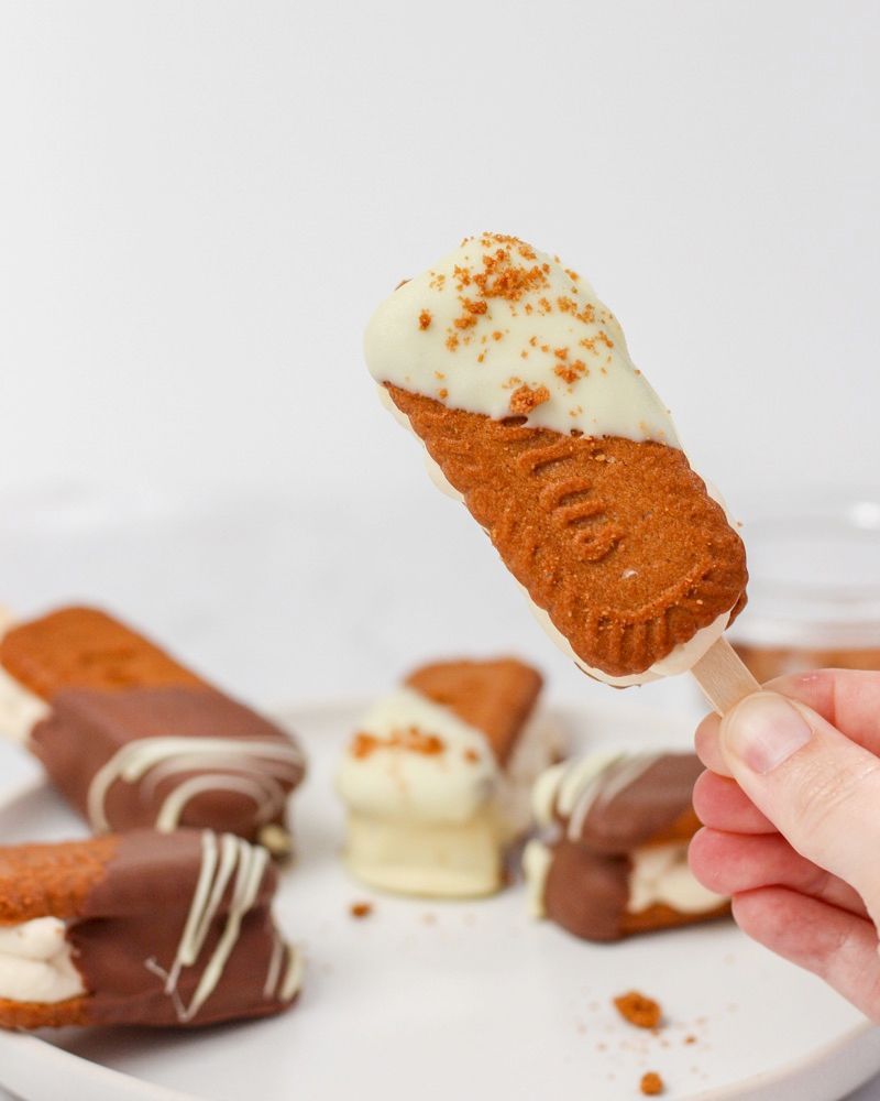 Speculoos ice creams with chocolate
