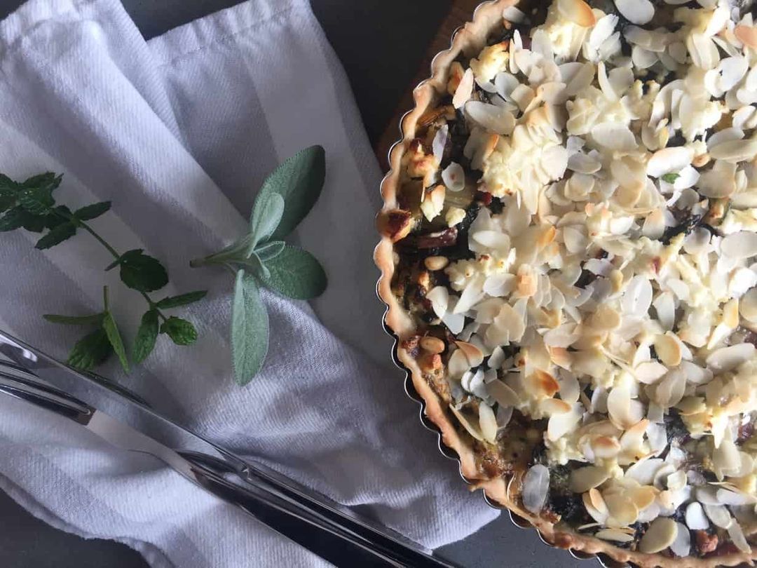 Savory tart with Swiss chard à la Ottolenghi