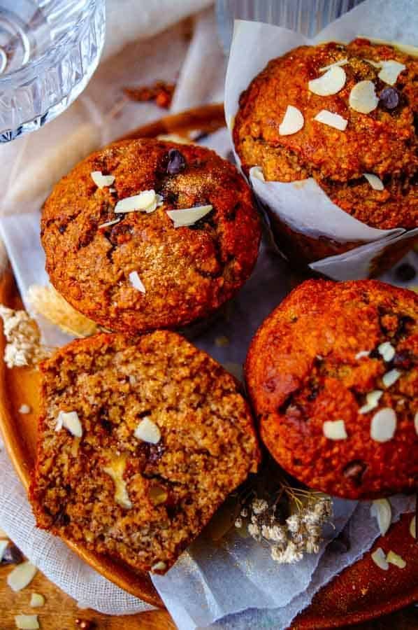 Banana bread muffins with chocolate -