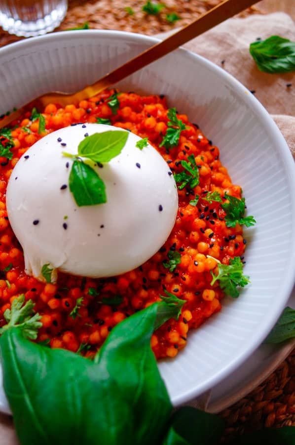 Risotto of couscous with pumpkin and bell pepper