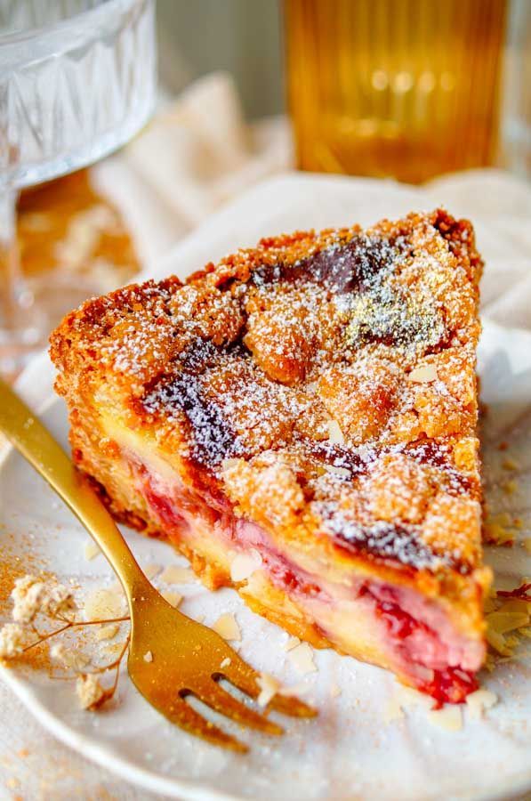 Cheesecake with raspberries, ricotta and mascarpone