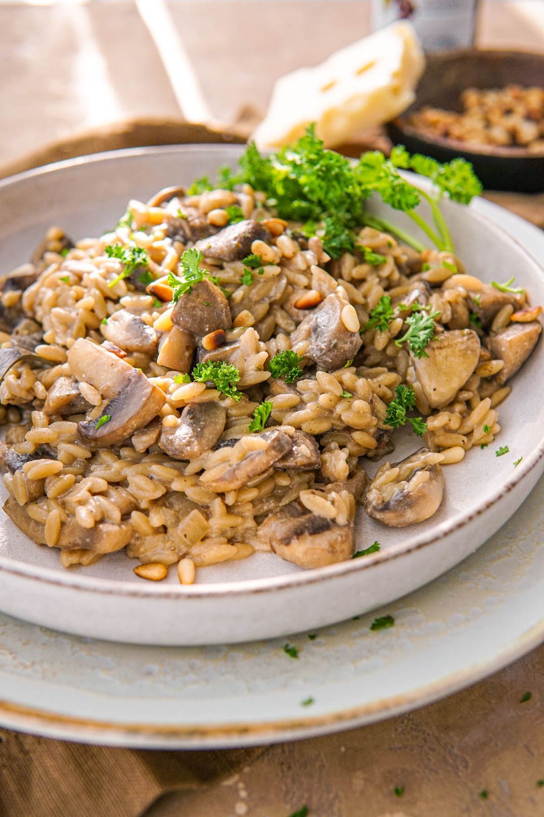 Orzo met champignons and Emmentaler